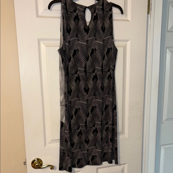 Vince Camuto Silver and Black Asymmetrical Sheath Mini Dress - Picture 3 of 3